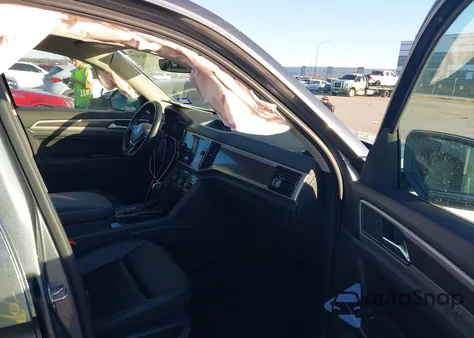 2020 Volkswagen Atlas 3.6L V6 Sel z USA, uszkodzony, nr VIN 1V2MR2CA0LC504668